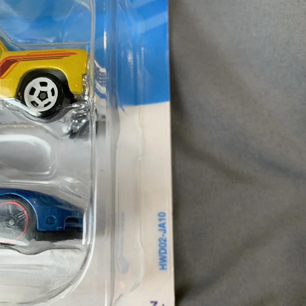 Hot Wheels HWD02-JA10 2 Pack Dodge Viper Dodge‎ Truck NIP